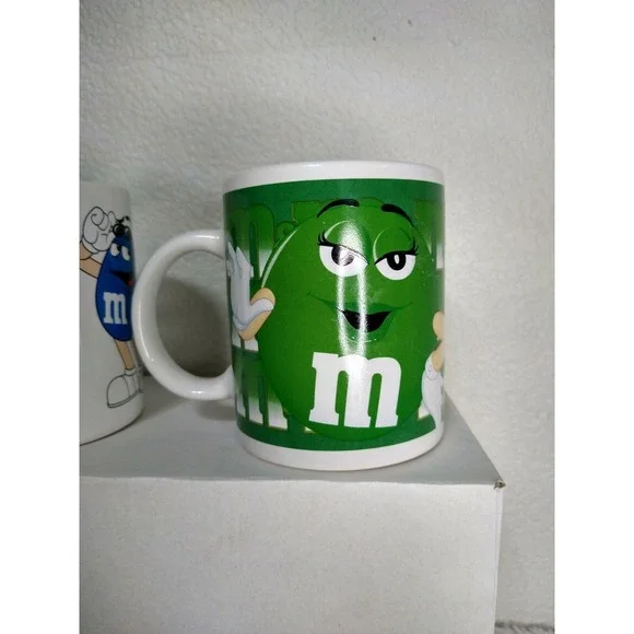 Mars Collectibles Red Santa, Blue, Green M&m's Cups I Melt for No One Lot of 4 - Picture 5 of 10